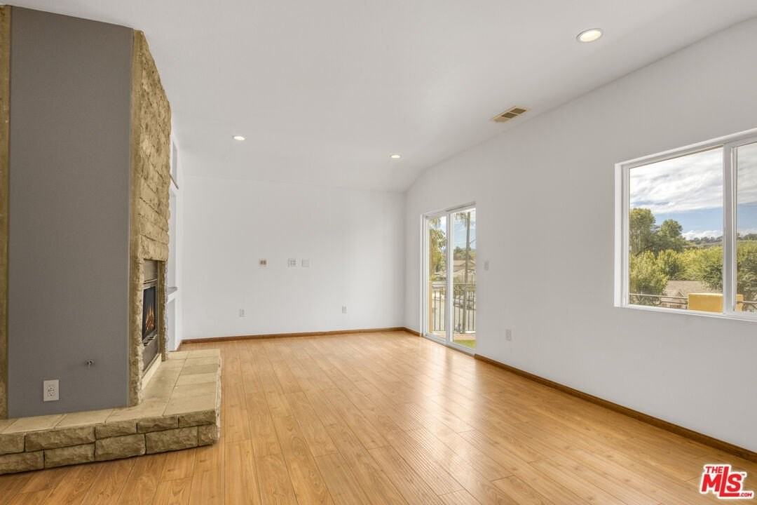 5164 Don Pio Drive - Photo 7 of 32