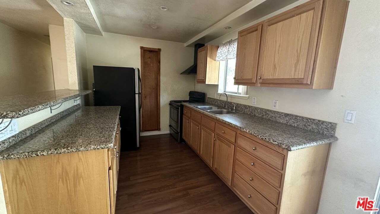 2100 Zermatt Dr - Photo 2 of 12