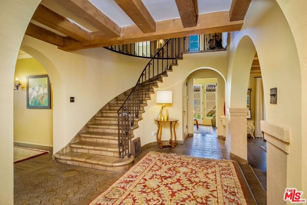 500 North Las Palmas Avenue - Photo 7 of 50