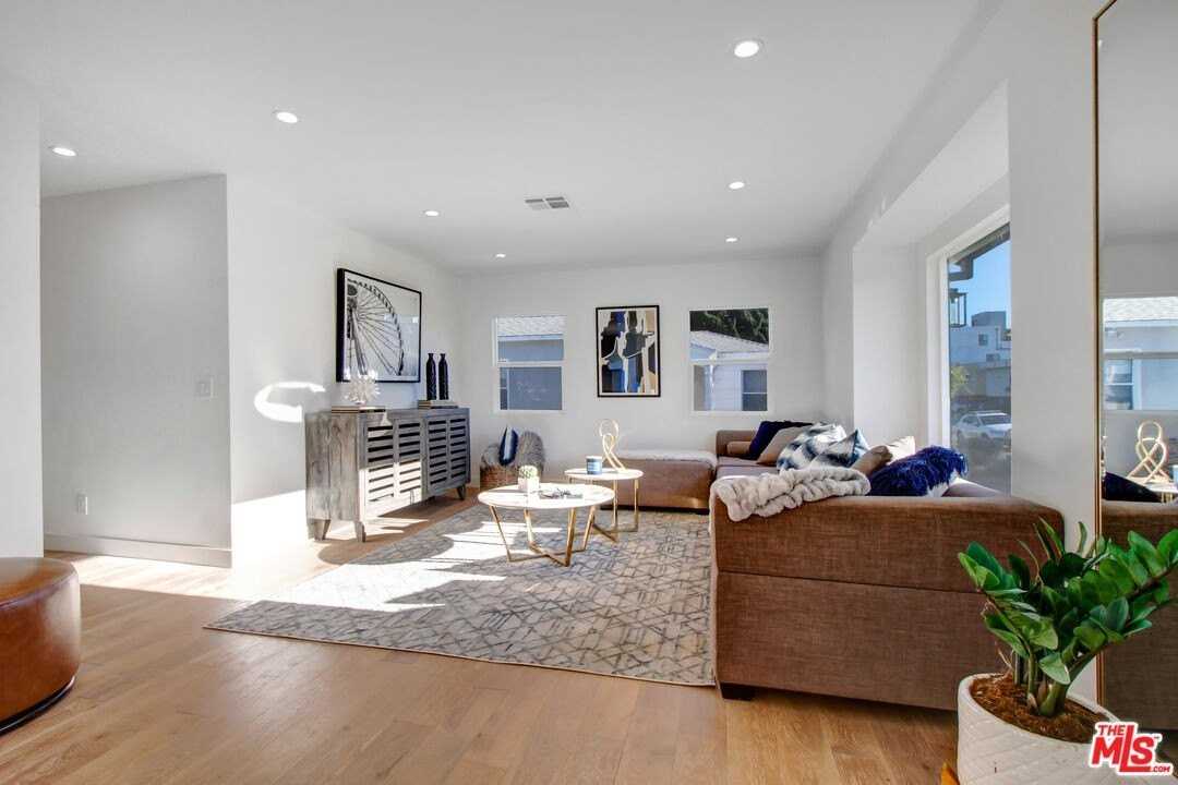 4130 Mclaughlin Ave - Photo 4 of 25