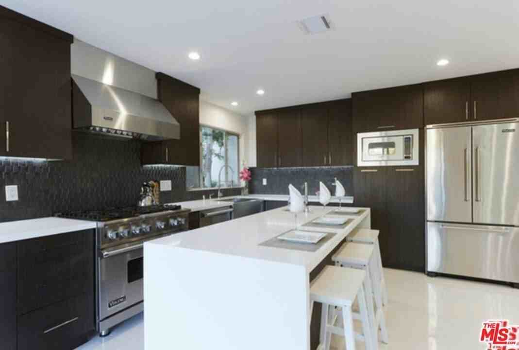 3624 Avenida Del Sol - Photo 4 of 42