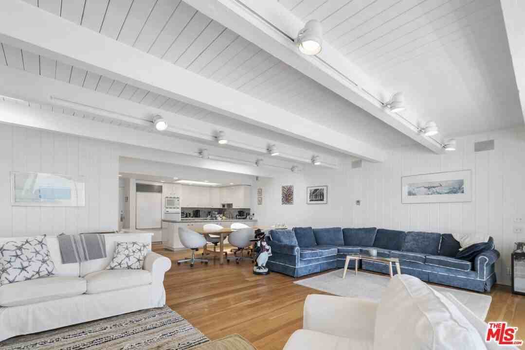 11928 South Beach Club Way - Photo 5 of 28