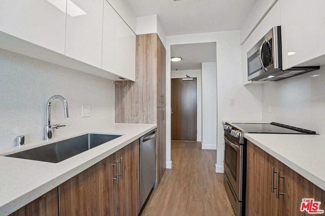 2700 Neilson Way #1516 - Photo 6 of 42