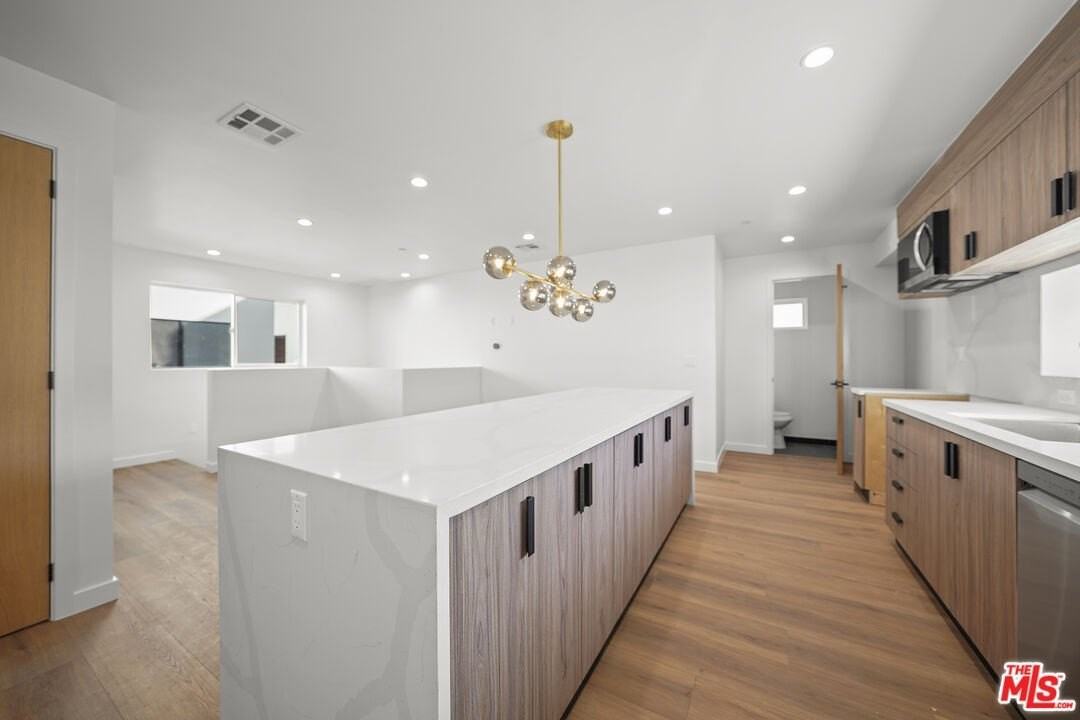 819 North Mccadden Place #2 - Photo 6 of 24