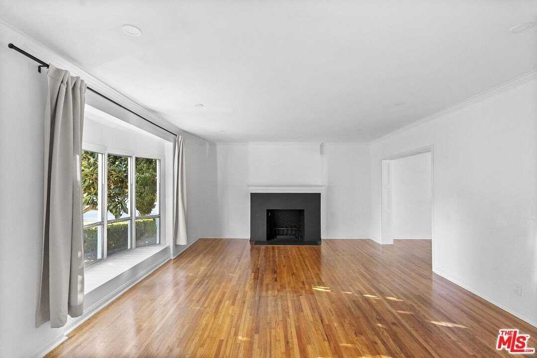 6289 Commodore Sloat Drive - Photo 2 of 16