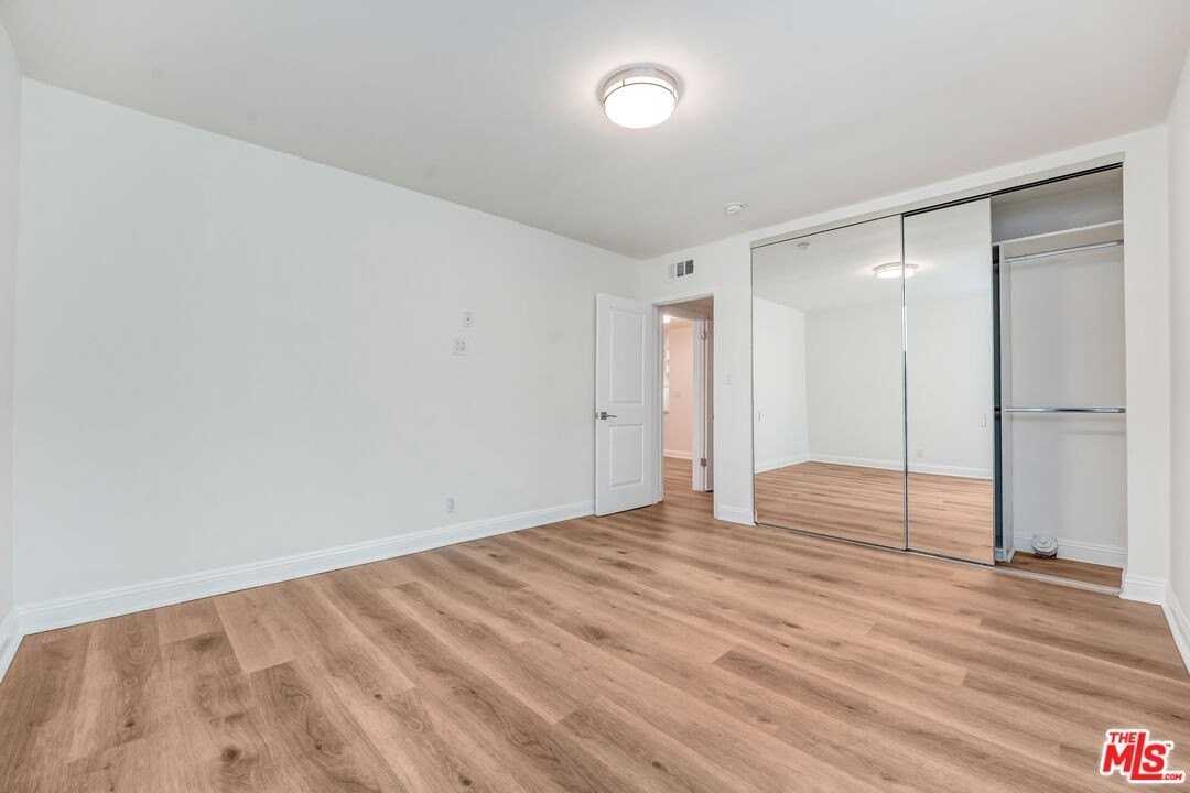 337 North Oakhurst Drive #1 - Photo 7 of 11