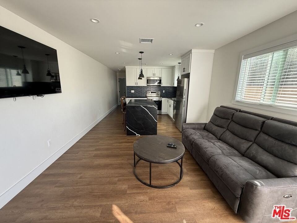 8302 Capps Avenue - Photo 7 of 16