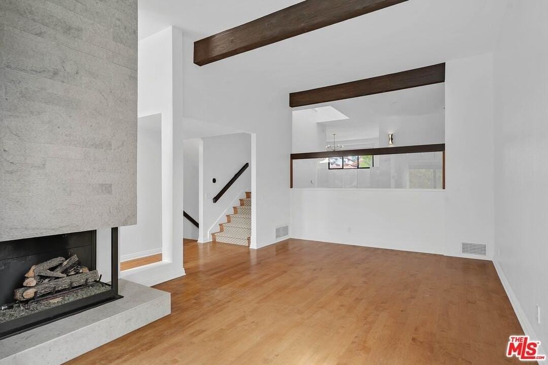 1569 Michael Lane - Photo 6 of 31