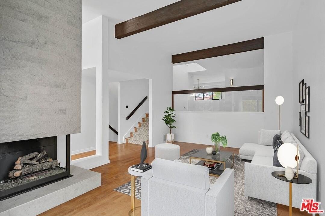 1569 Michael Lane - Photo 7 of 31