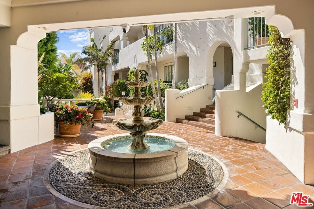 15500 West Sunset Boulevard #101 - Photo 2 of 23