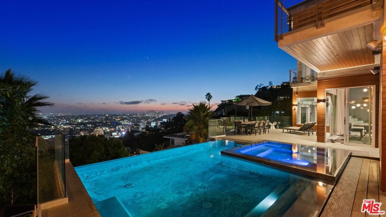 1533 Marlay Drive - Photo 2 of 31