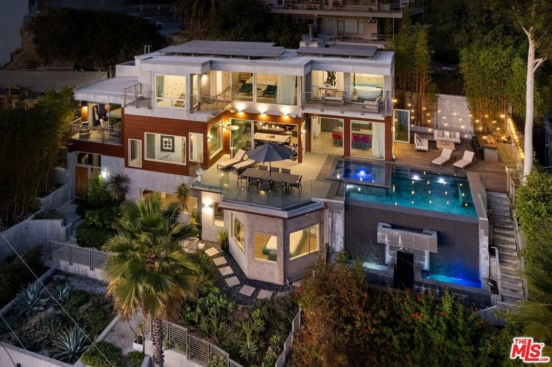 1533 Marlay Drive - Photo 4 of 31