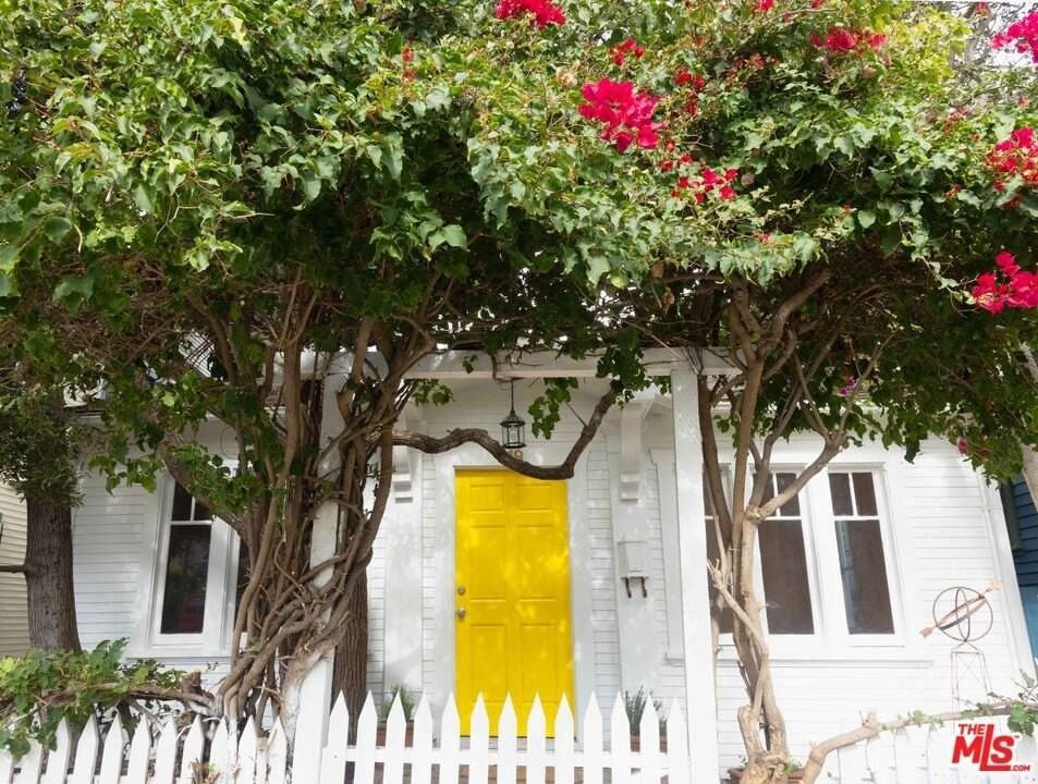 219 Market Street - Photo 3 of 24