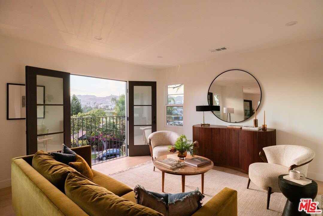 1018 Manzanita Street - Photo 2 of 33