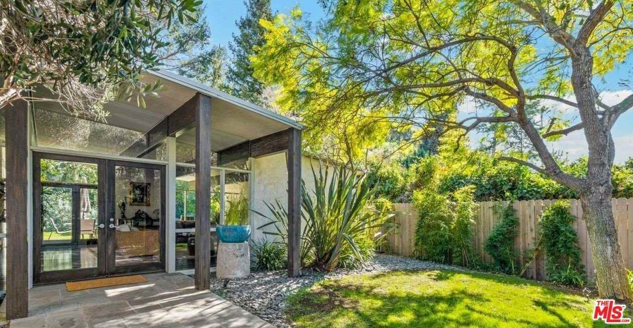 2530 Hutton Dr - Photo 2 of 29