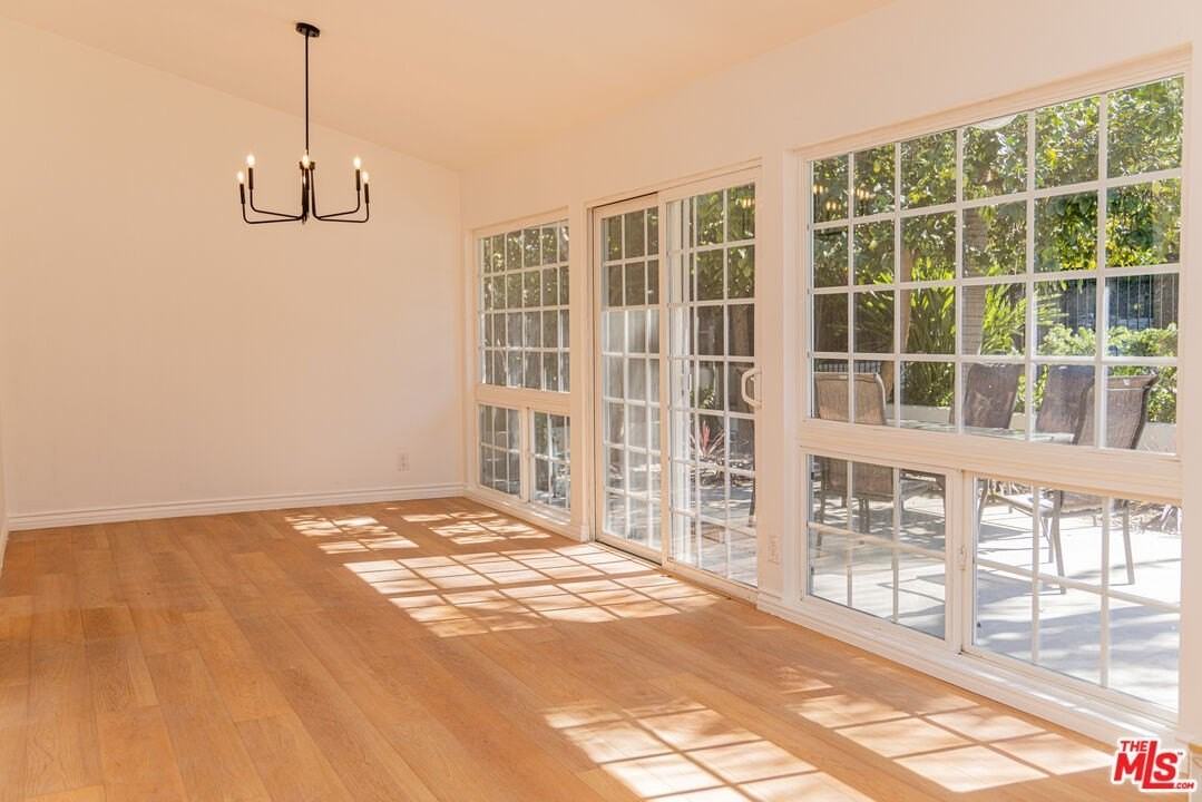 24316 Burbank Boulevard - Photo 7 of 33