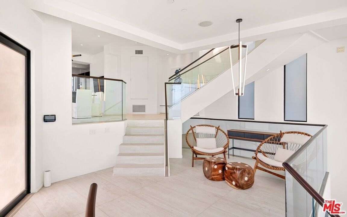 31646 Sea Level Drive - Photo 5 of 41