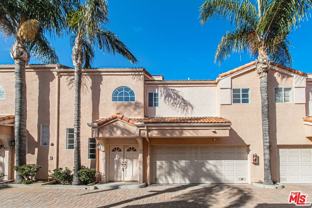 5200 White Oak Avenue #33 - Photo 1 of 1