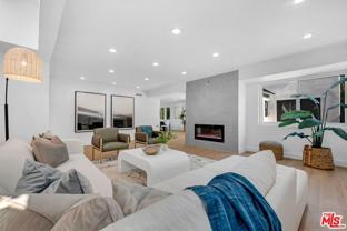 418 North Bowling Green Way - Photo 1 of 1