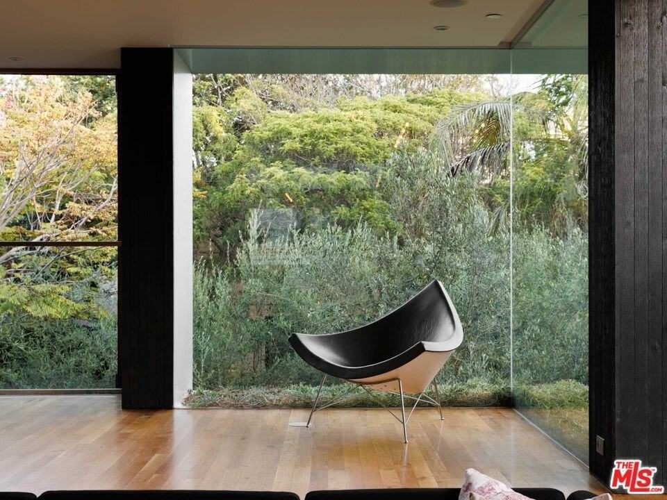 21 27th Avenue - Photo 6 of 37