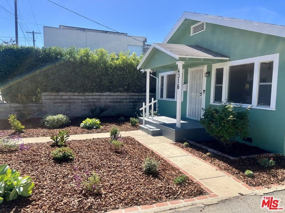 4316 Perlita Ave - Photo 3 of 37