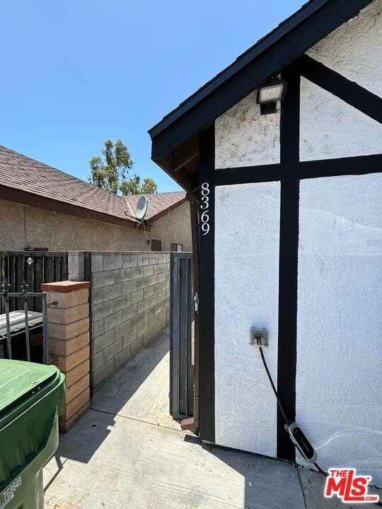 8369 Deering Ave - Photo 2 of 9