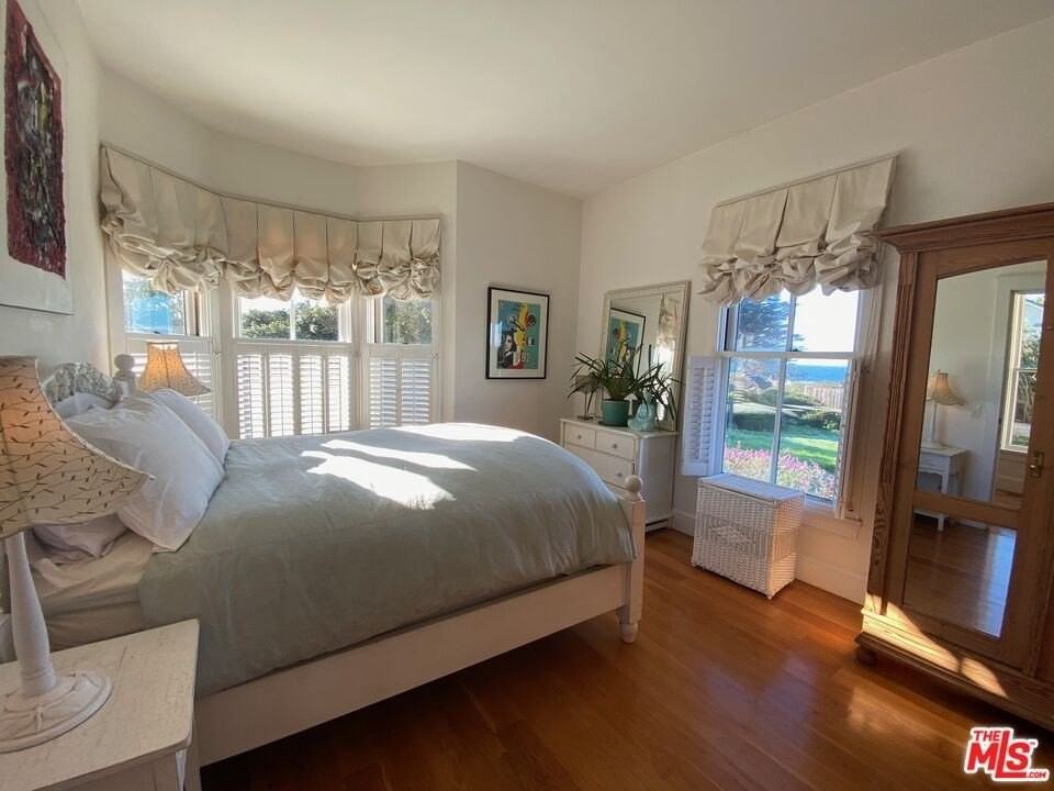 45340 Little Lake Street - Photo 4 of 31