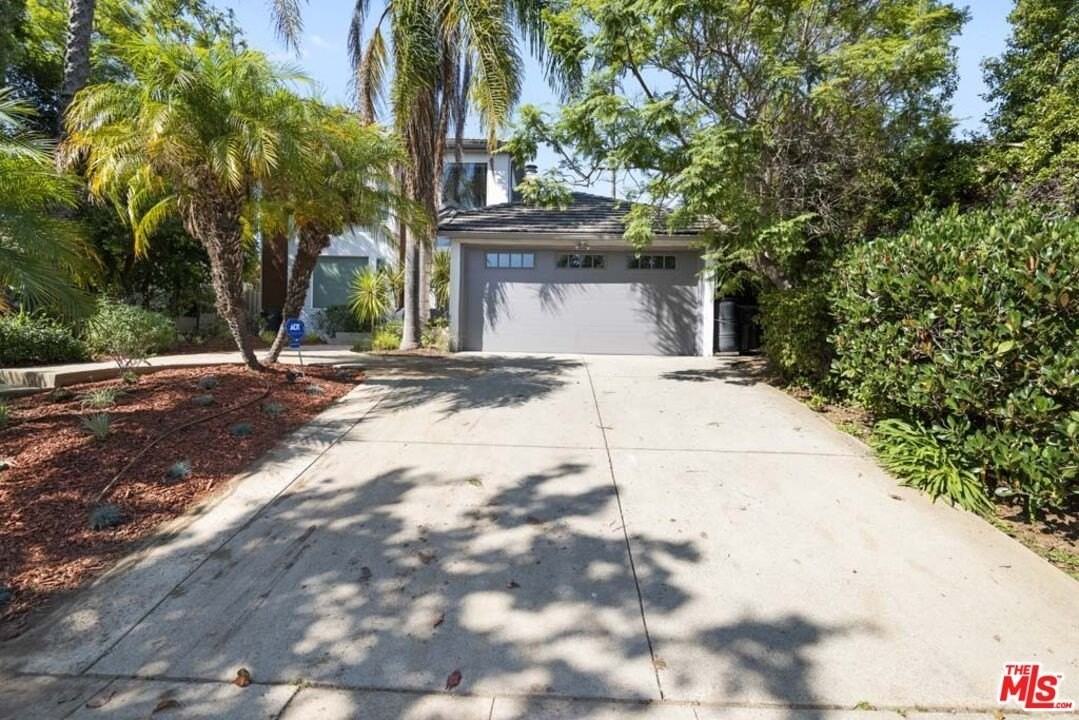 10453 Holman Avenue - Photo 2 of 50