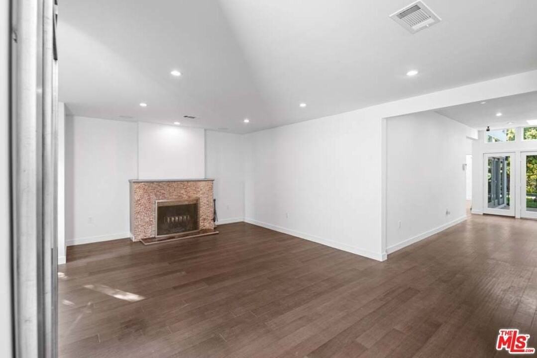 10453 Holman Avenue - Photo 5 of 50