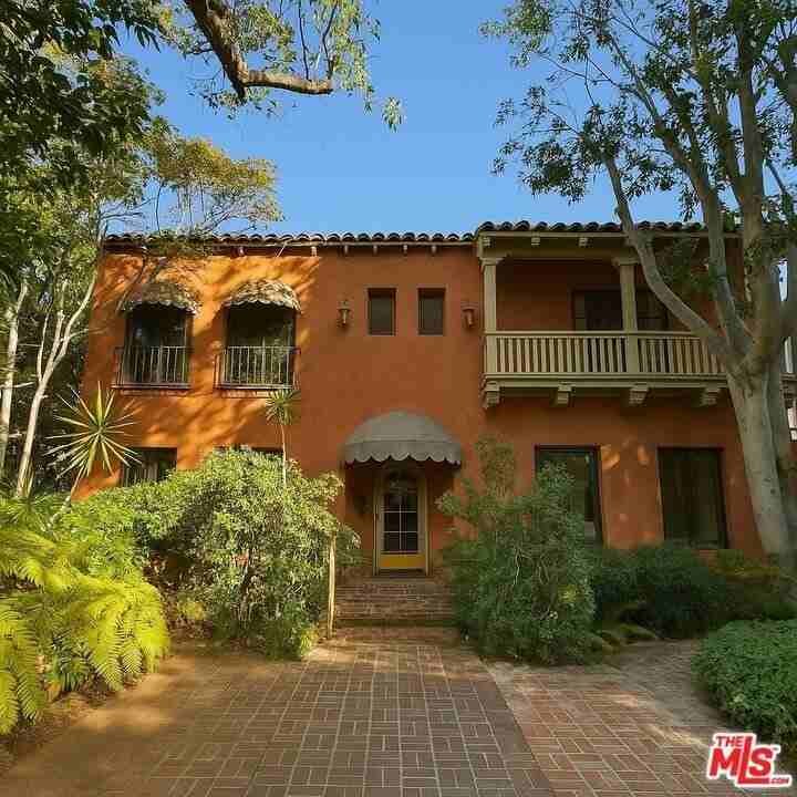 840 Huntley Drive #2