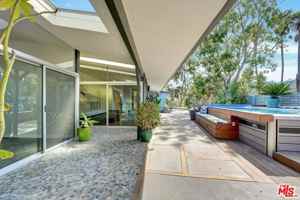 featured image of 2755 Carmar Drive