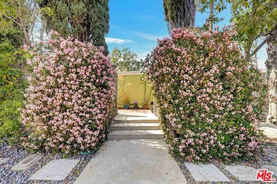 2755 Carmar Drive - Photo 3 of 50