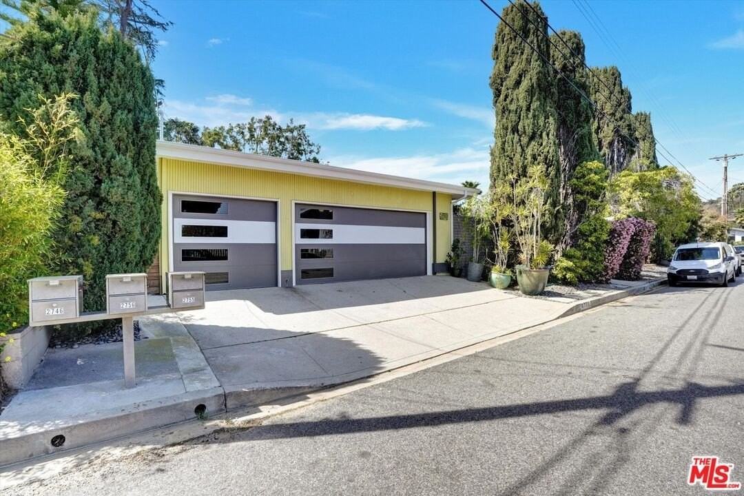 2755 Carmar Drive - Photo 6 of 50