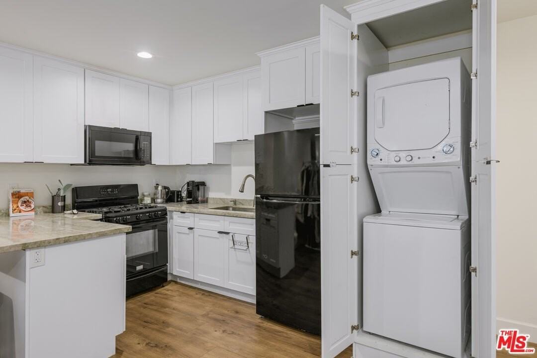 11682 Hatteras Street - Photo 3 of 8