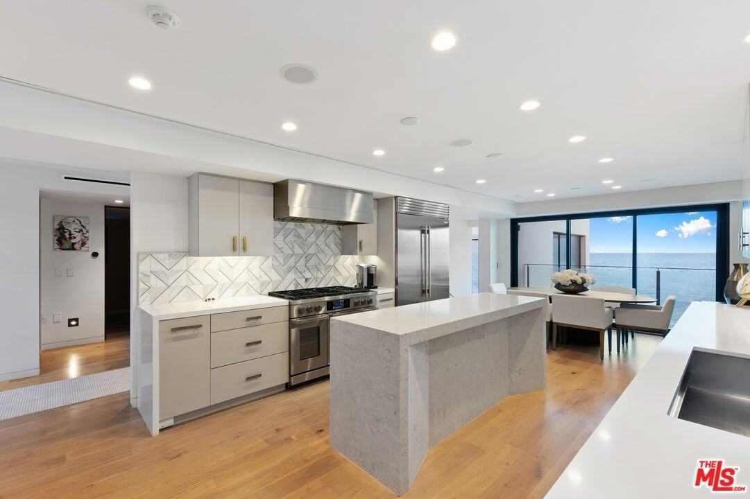 24146 Malibu Road - Photo 3 of 35