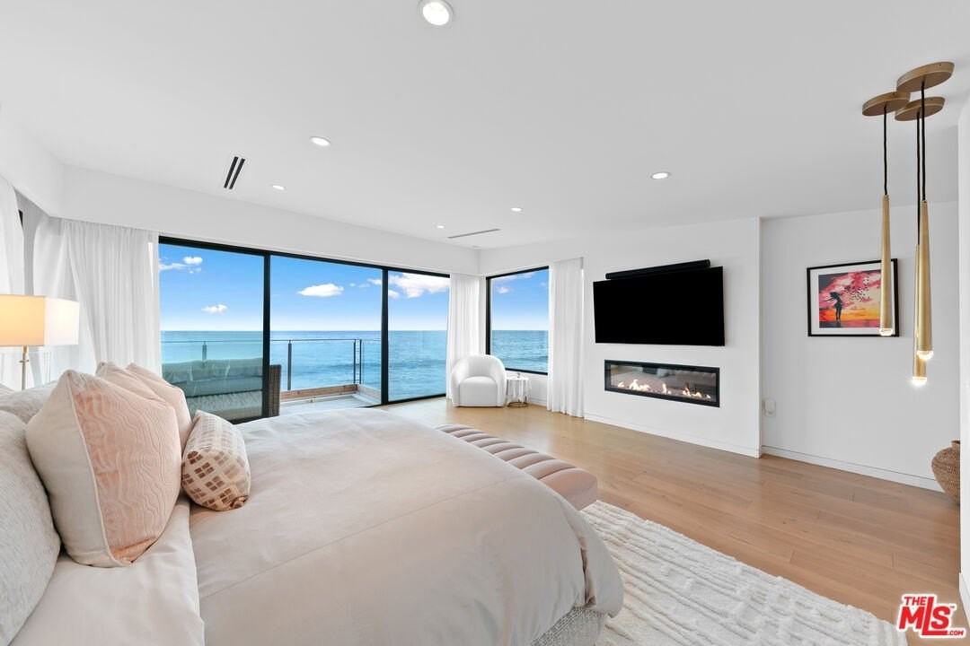 24146 Malibu Road - Photo 5 of 35