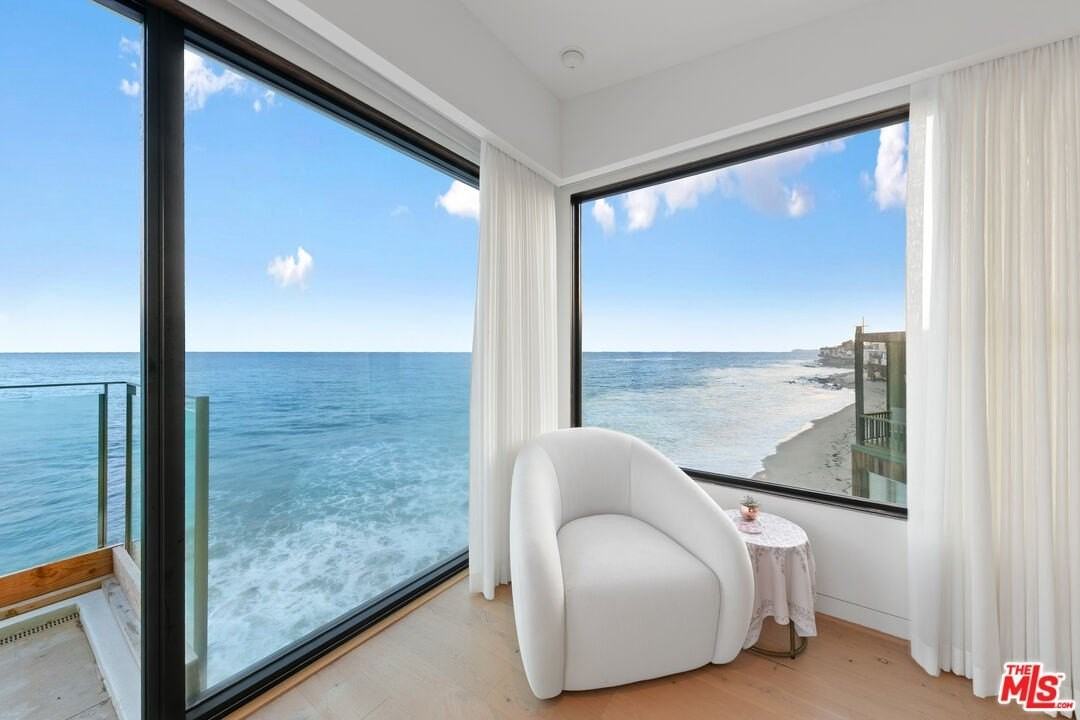 24146 Malibu Road - Photo 6 of 35