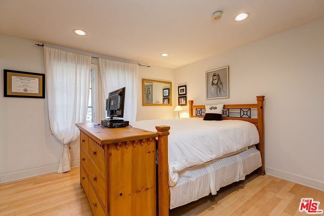 2370 Brookshire Lane - Photo 5 of 26