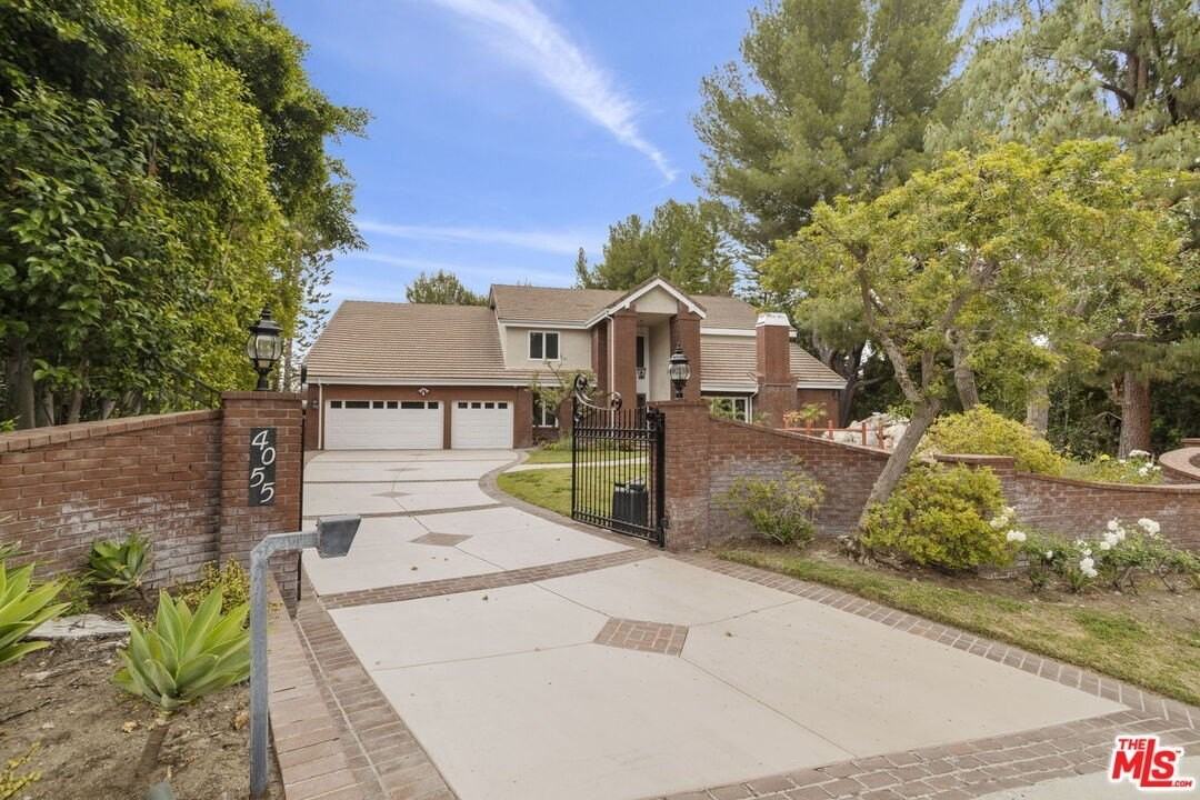 4055 Nogales Drive - Photo 2 of 29