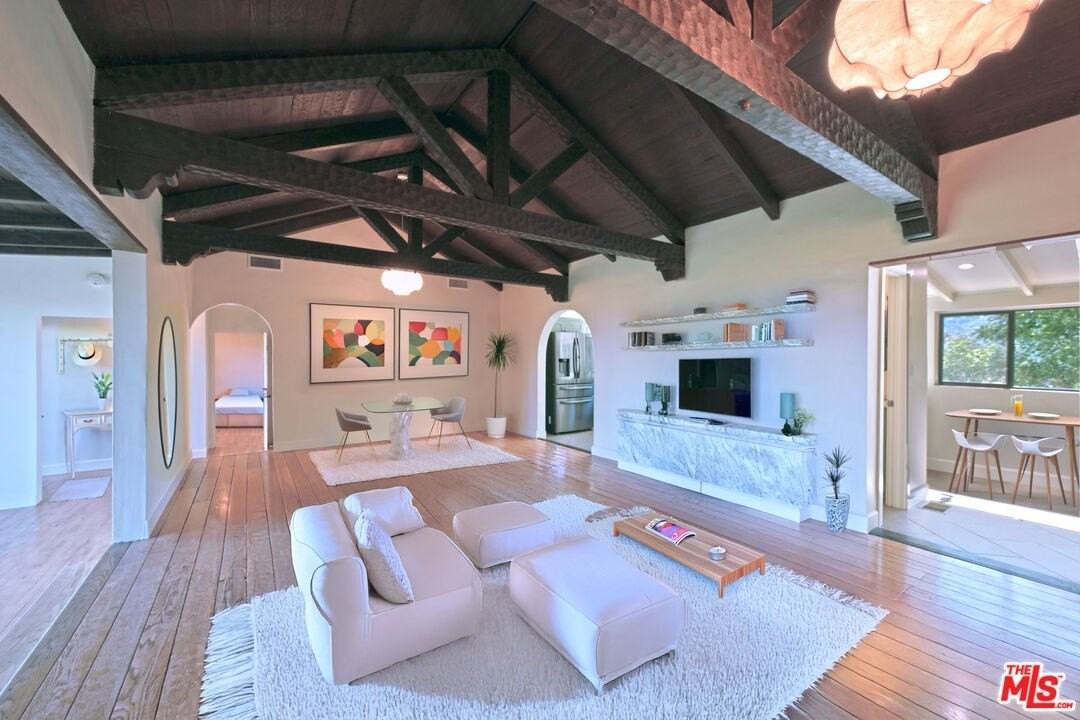 11764 Laurelcrest Drive - Photo 3 of 33