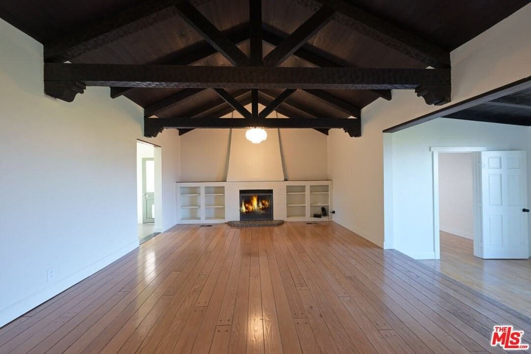 11764 Laurelcrest Drive - Photo 4 of 33