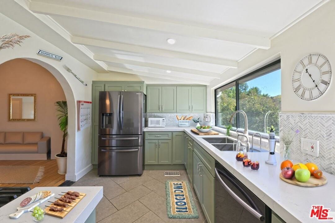 11764 Laurelcrest Drive - Photo 6 of 33