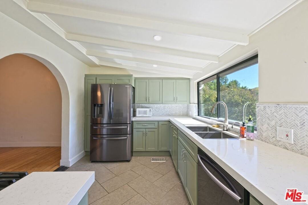 11764 Laurelcrest Drive - Photo 7 of 33