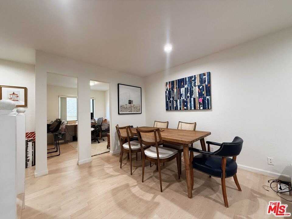 1224 South Saltair Avenue #4 - Photo 2 of 15