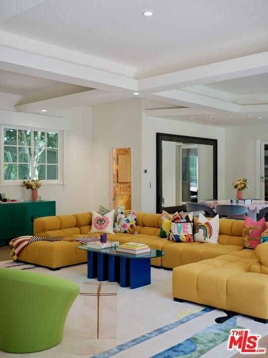 661 Doheny Road - Photo 2 of 28