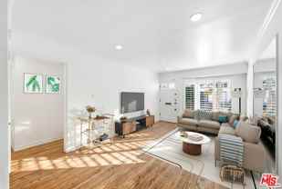 948 20th Street #B - Photo 1 of 1