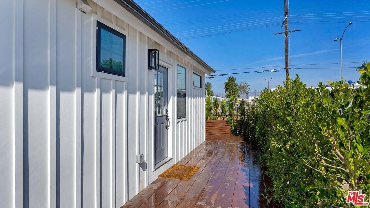 6761 Case Avenue - Photo 4 of 12