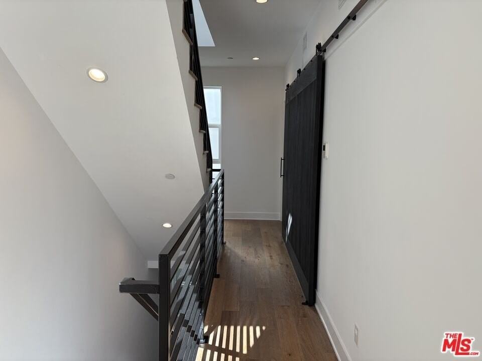 857 Hyperion Avenue - Photo 5 of 25
