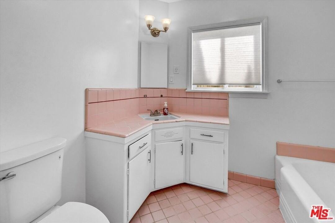 7022 Cantaloupe Ave - Photo 5 of 20