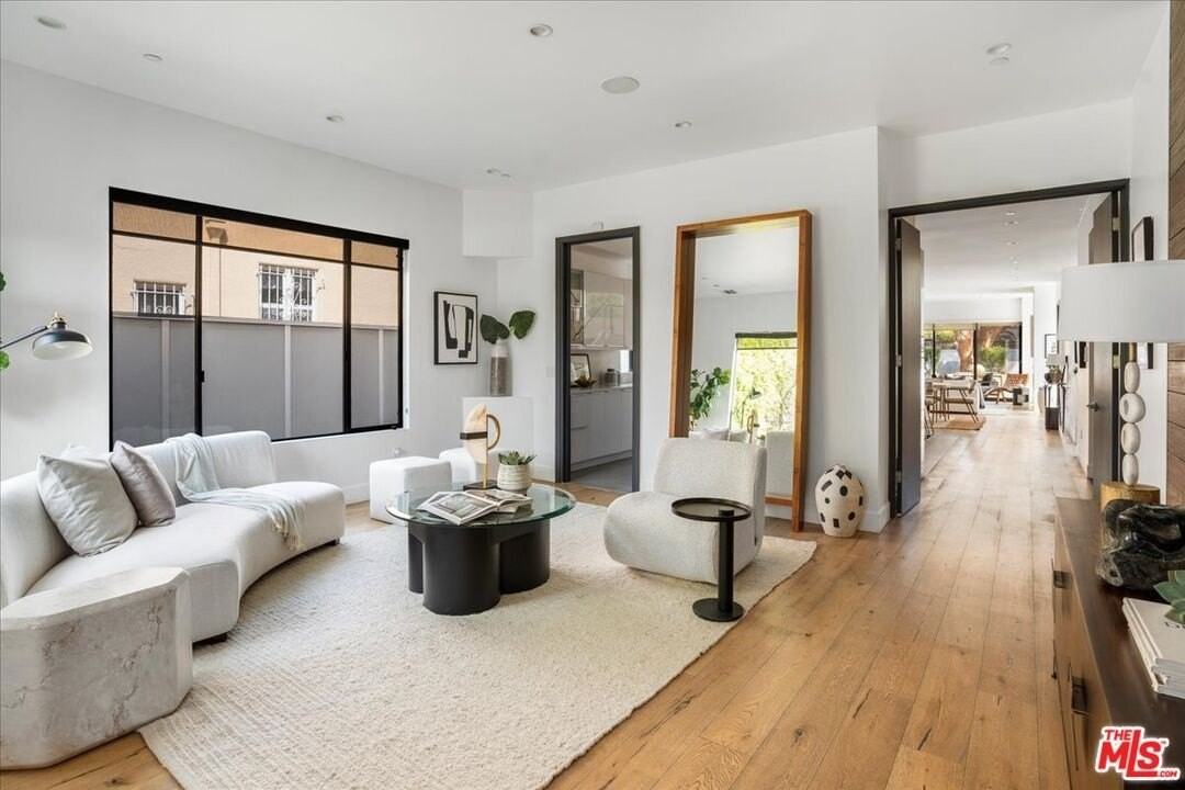 616 North Fuller Avenue - Photo 4 of 50